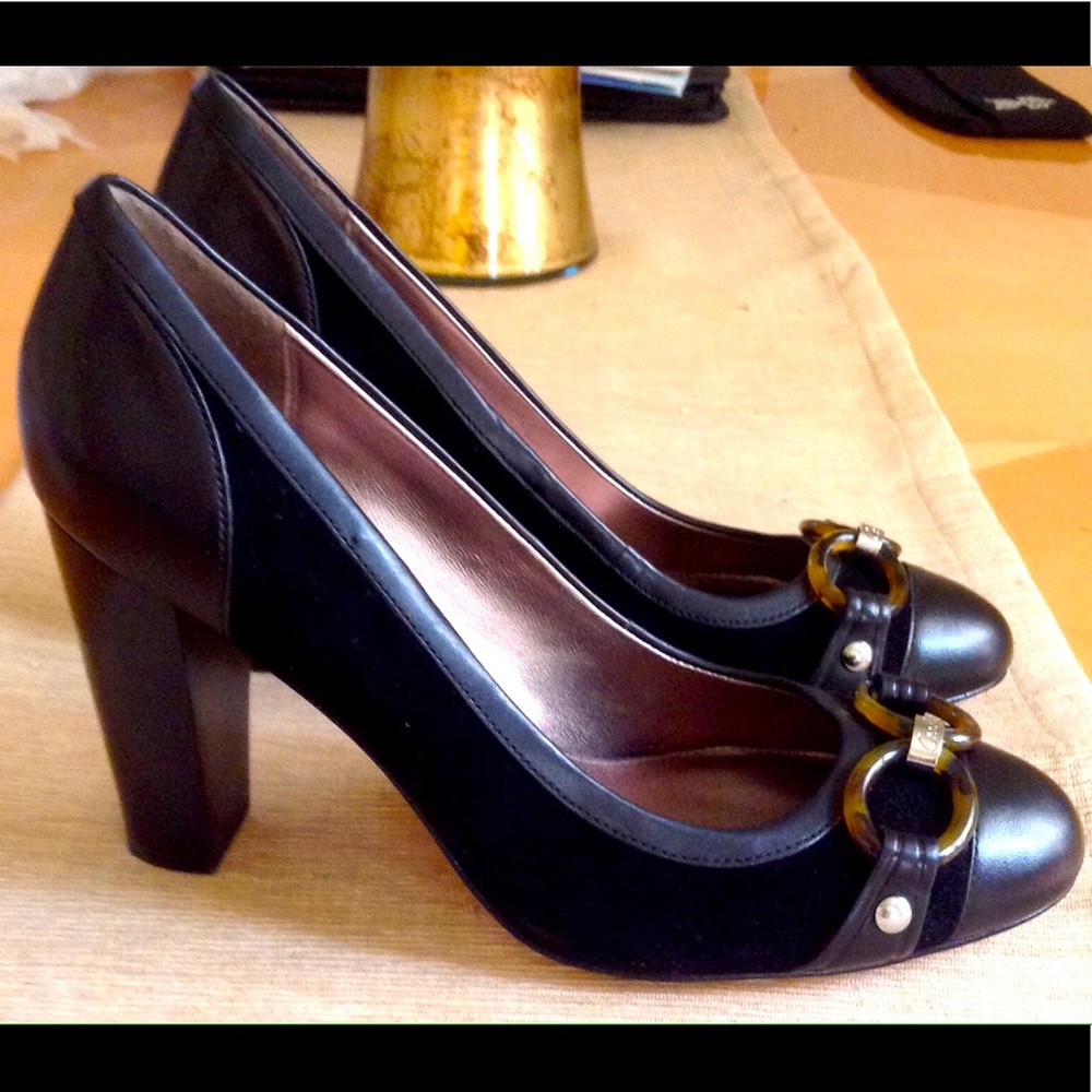 In great condition Coach high heels